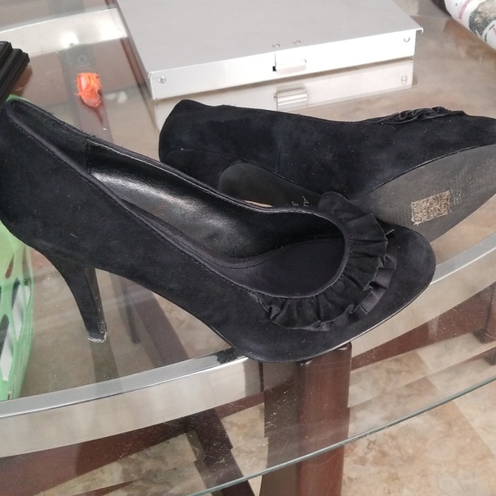 Aldo size 6 (36) black velvet heels